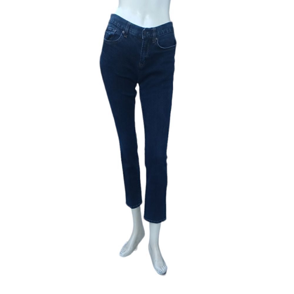 7005432....Aeropostale Skinny leg Jeans Size 27/28